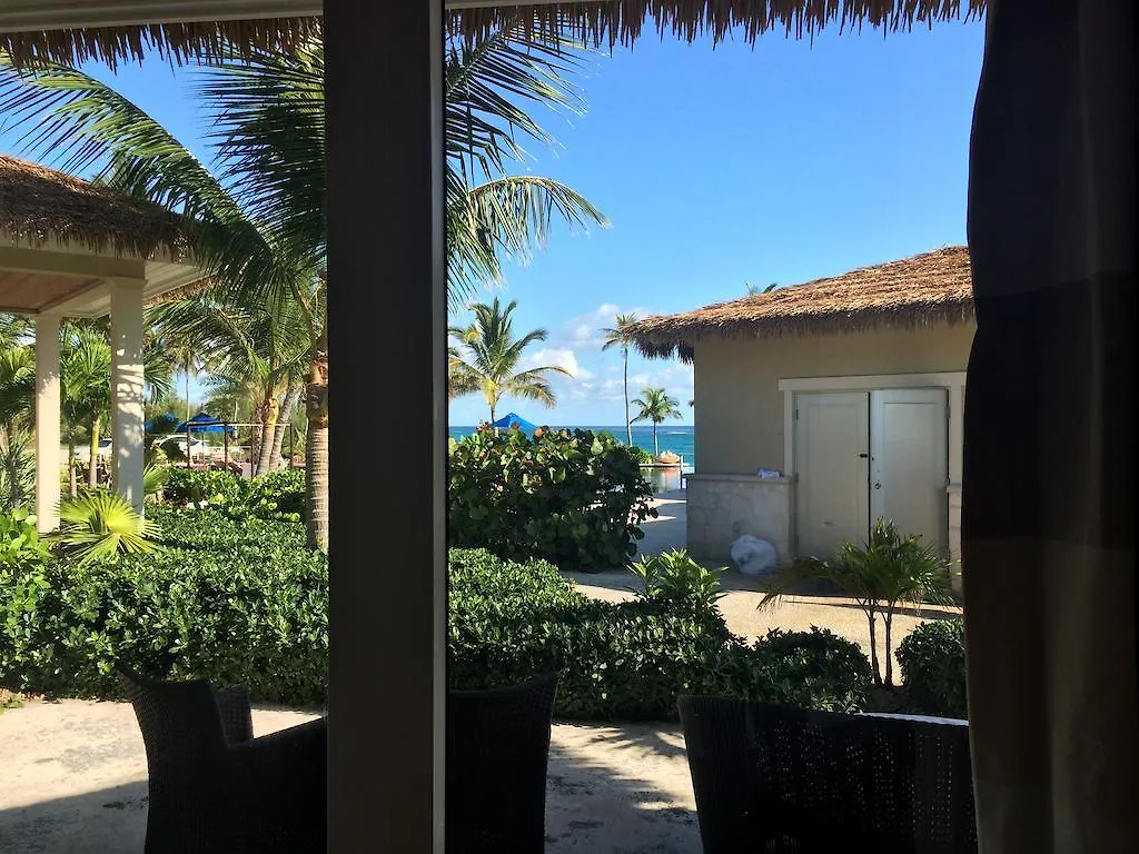 Sky Beach Club ガバナーズ・ハーバー