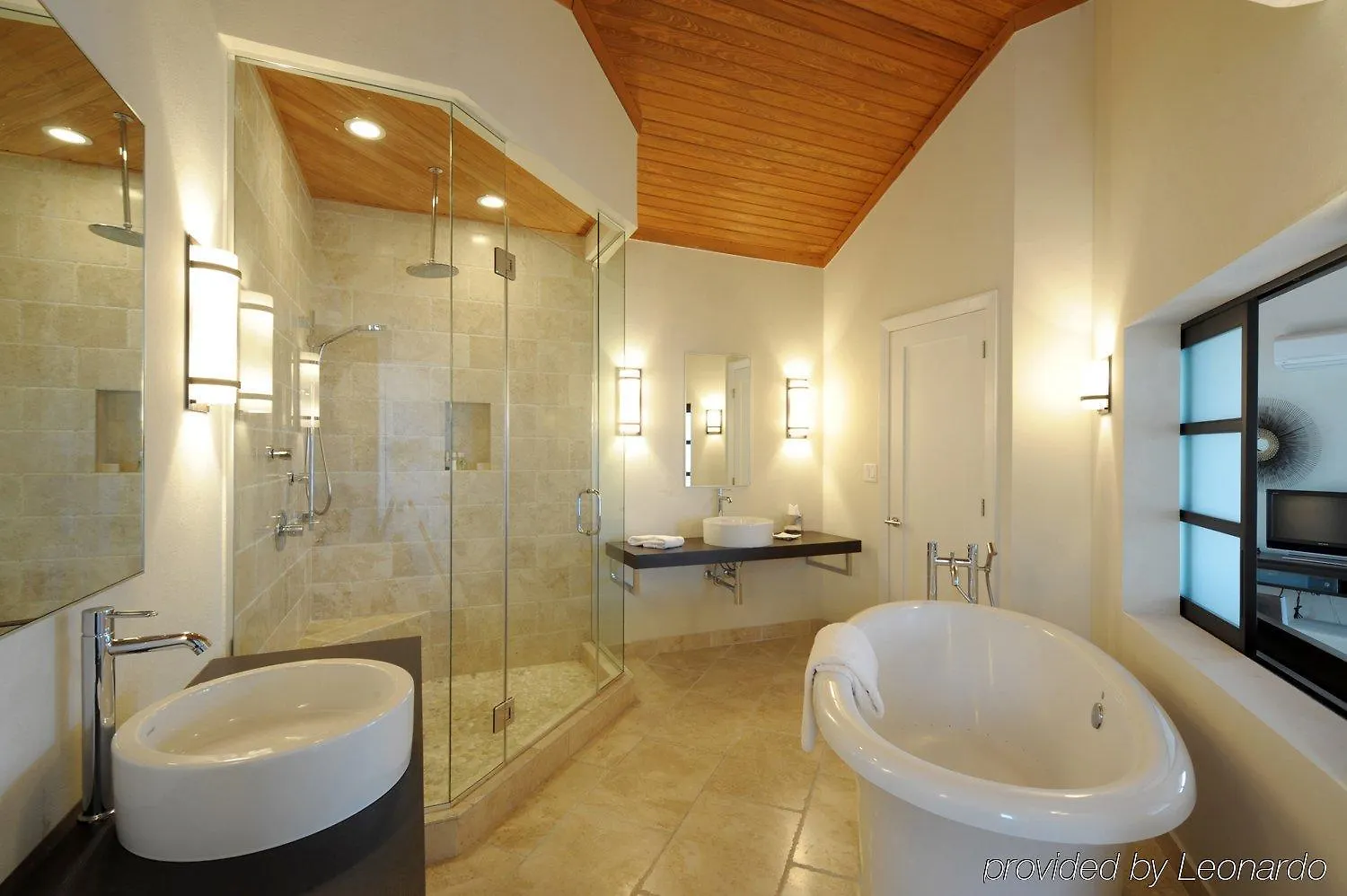 Sky Beach Club Governor's Harbour Hotell
